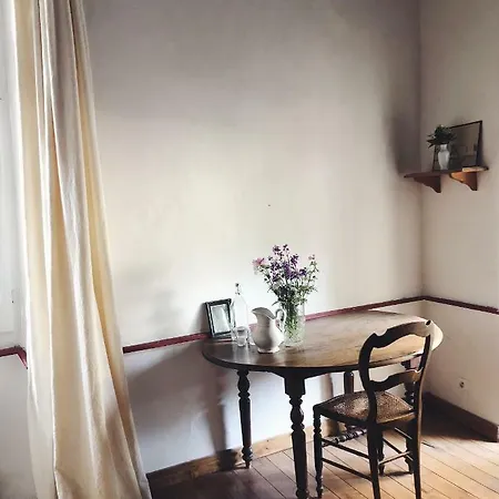 Lion D'or לינה וארוחת בוקר