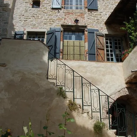 Couette-café Lion D'or 3*